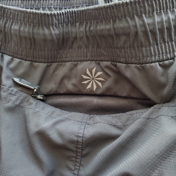 Athleta Shorts Women Large Record Time Microfiber Gray Purple Workout Run Walk L - Picture 8 of 14